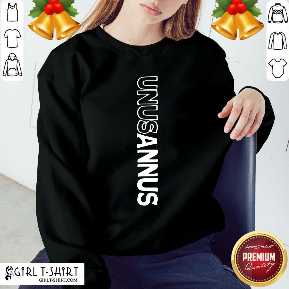 Pretty Unus Annus Merch Vertical Logo Shirt - Image 4