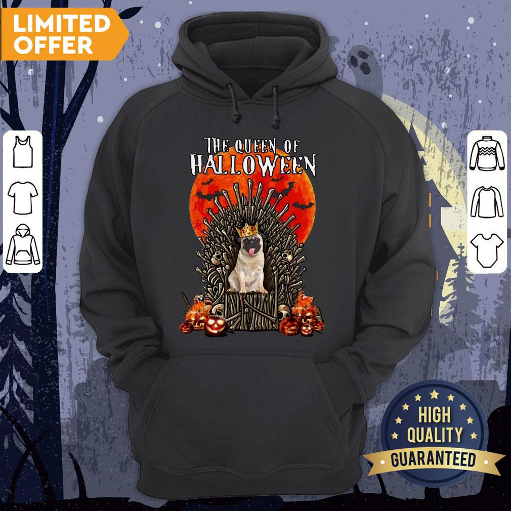 Pug Dog The Queen Of Halloween Shirt - Image 5