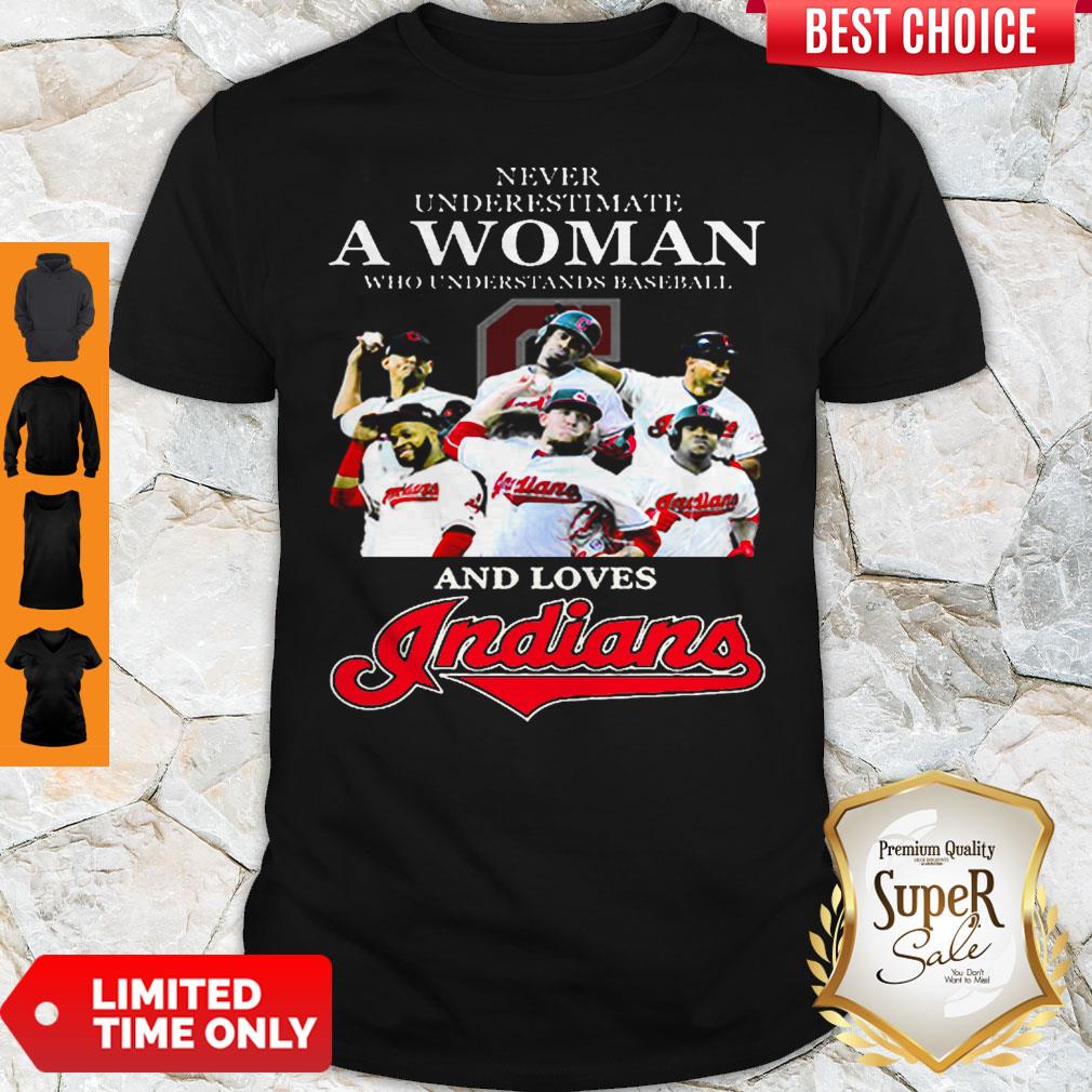 Never Underestimate A Woman Who Understands UCF Knights Signatures Shirt