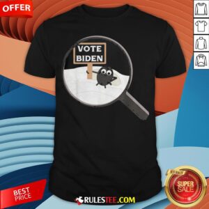 The Fly On Vice President Pence Head Debate 2020 Vote Biden Shirt