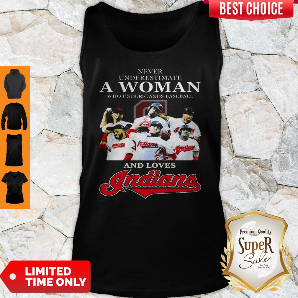 Never Underestimate A Woman Who Understands UCF Knights Signatures Shirt - Image 2