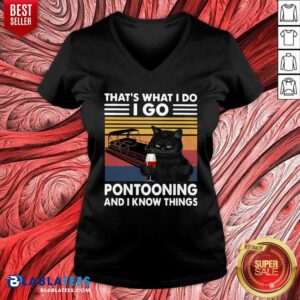 Alternative view of Top Black Cat That's What I Do I Go Pontooning And I Know Things Vintage Shirt