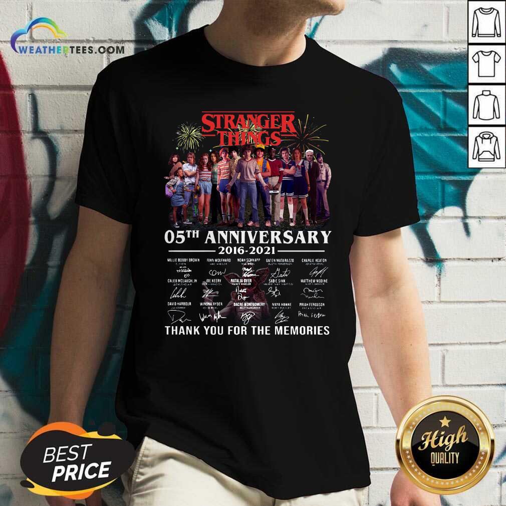 Top Stranger Things 05th Anniversary 2016 2021 Thank You For The Memories Signatures Shirt - Image 3