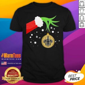 Top The Grinch Hand Holding Ornament New Orleans Saints Christmas Shirt